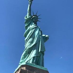 Meet your Posher, Nhung